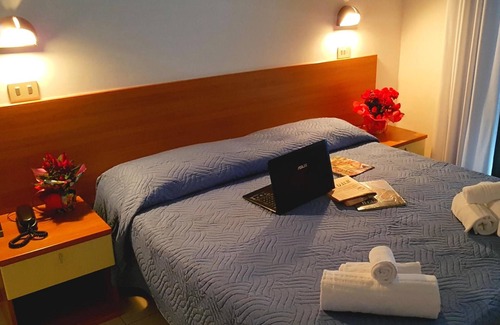 San Giuliano a Mare Hotel | Hotel Paloma