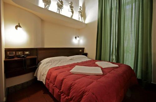 Rione IV Campo Marzio Hotel | Hotel Panda