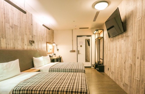 Ximending Hotel | Hotel Papa Whale