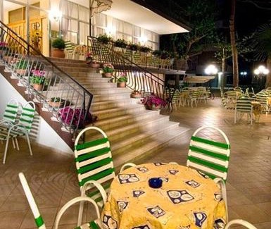 Pinarella Hotel | Hotel PARIGI