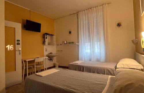 Cesano Boscone Casa | Hotel Parini