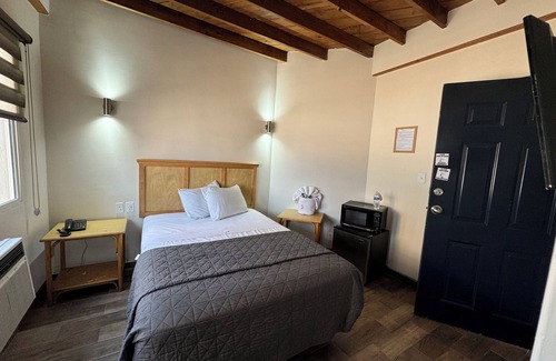 Avenida Revolución Hotel | Hotel Paris