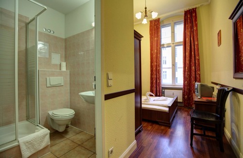 West Berlin Centre Casa | Hotel Pension Bernstein