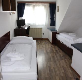 Altstadt Casa | Hotel Pension Graf