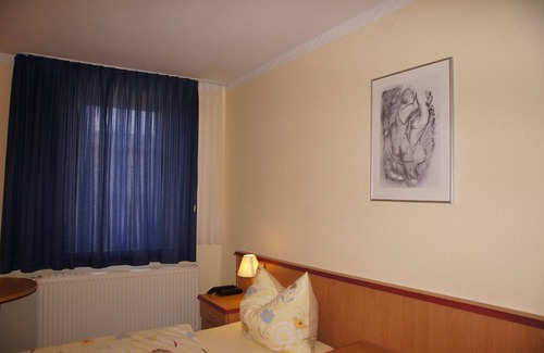 Großerkmannsdorf Hotel | Hotel & Pension Müllers Gasthof