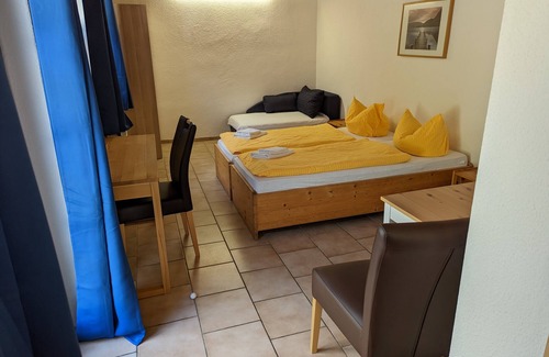 Mainz-Bingen Casa | Hotel Pension Winzerhaus