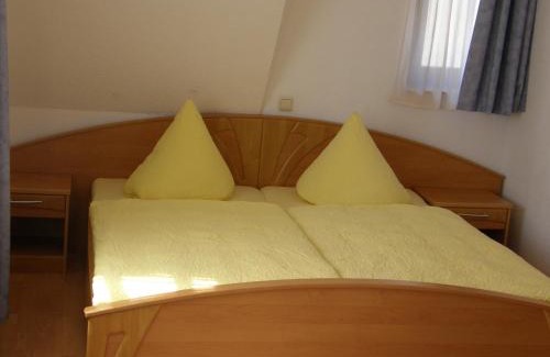 Dresden Casa | Hotel Pension zu Dresden Altpieschen