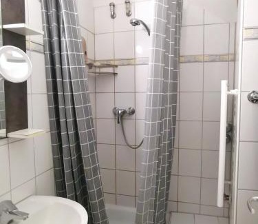Hattersheim Casa | Hotel-Pension zum Hirsch