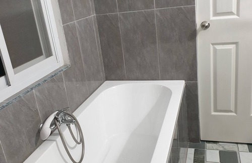 Irosin Casa | Hotel Pentaqua