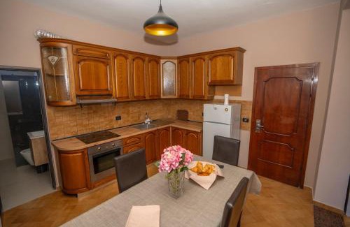 Shkoder Cama Y Desayuno | Hotel Pepe