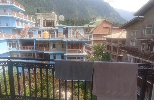 New Manali Hotel | Hotel perple orchid