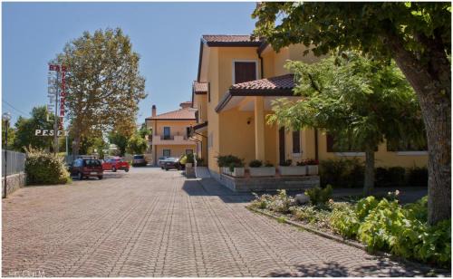 San Dorligo della Valle Hotel | Hotel Pesek