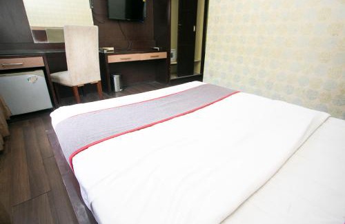 Cikarang Apartamento | Hotel Pesona Cikarang 6 Hour Stay