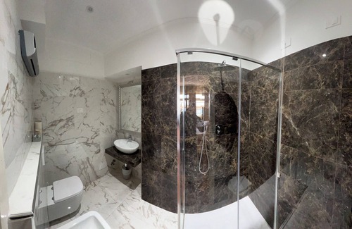 Ospedaletti Hotel | Hotel Petit Royal