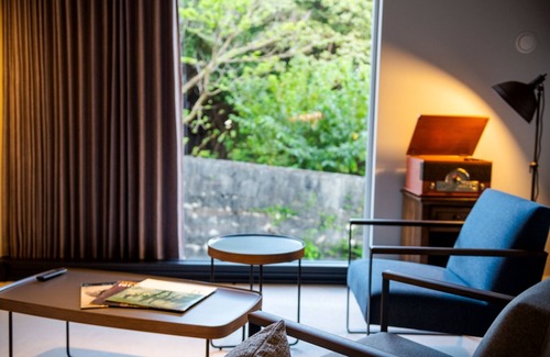 Naha City Centre Apartamento | Hotel Petit Suite Takamotoji Ishimon 2F Theater b / Naha Okinawa