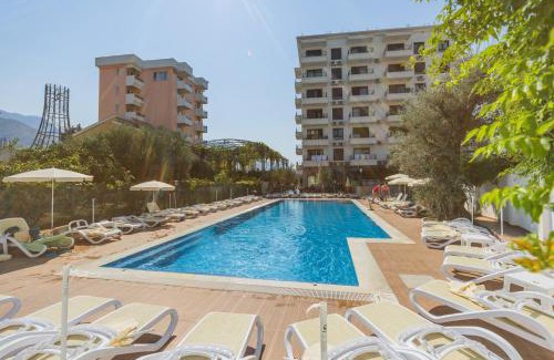 Zeljeznica Hotel | Hotel Pharos