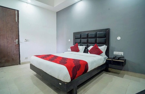 South West Hotel | Hotel Pingla Residency