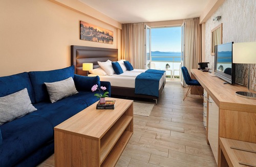 Petrcane Hotel | Hotel Pinija