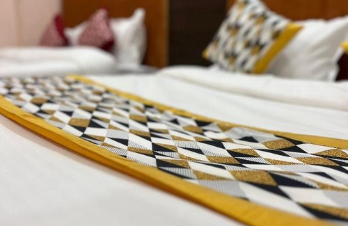 Amritsar Hotel | HOTEL PINK Residency -Couples, Family, Corporate - 50M from Golden Temple -Newly Opened