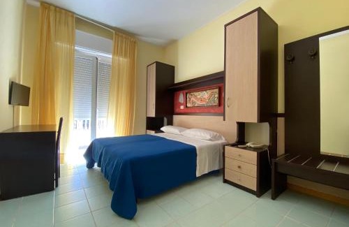 Cattolica Hotel | Hotel Plaza con piscina