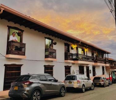 Jardin Hotel | HOTEL PLENITUD JARDÍN - Transporte, Tours y Más