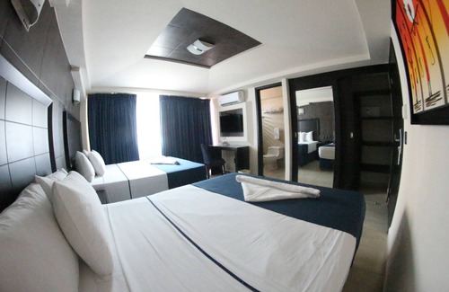 Colonia 5 de Diciembre Hotel | Hotel Portonovo Plaza Malecón