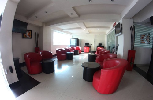 Colonia 5 de Diciembre Hotel | Hotel Portonovo Plaza Malecón