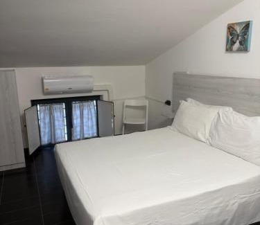 Quartiere XXIV Don Bosco Hotel | Hotel Poseidonia