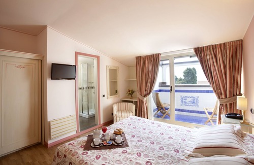 Moltrasio Hotel | Hotel Posta