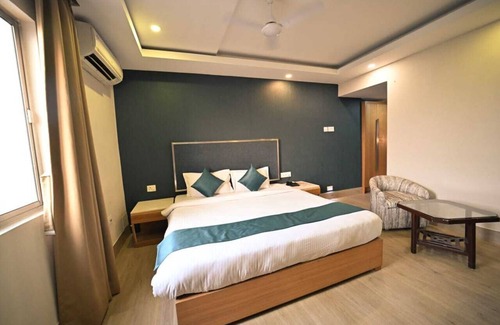 Sualkuchi Hotel | Hotel Prag Continental