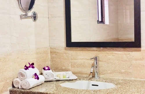 Sualkuchi Hotel | Hotel Prag Continental