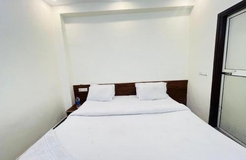 Khattalwada Hotel | Hotel PUB G - Mayur Vihar