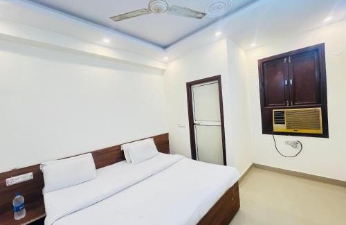 Khattalwada Hotel | Hotel PUB G - Mayur Vihar