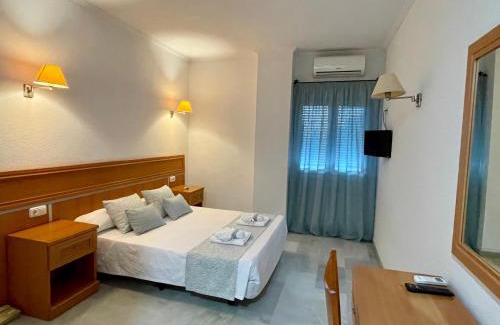 Palos de la Frontera Hotel | Hotel Puerto de Palos (La Rabida)