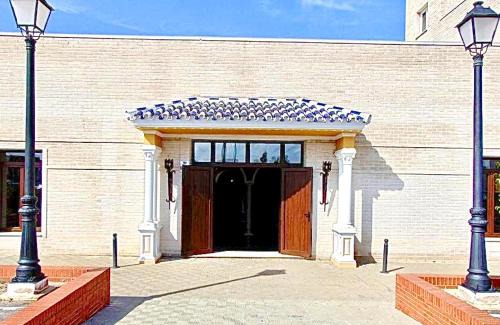Palos de la Frontera Hotel | Hotel Puerto de Palos (La Rabida)