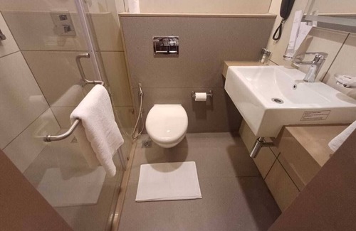 Hosur Hotel | Hotel Raai Hosur