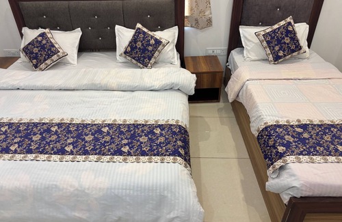 Sikar Hotel | Hotel Rajhans
