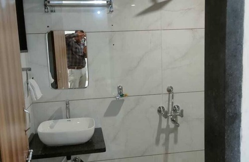 Sikar Hotel | Hotel Rajhans