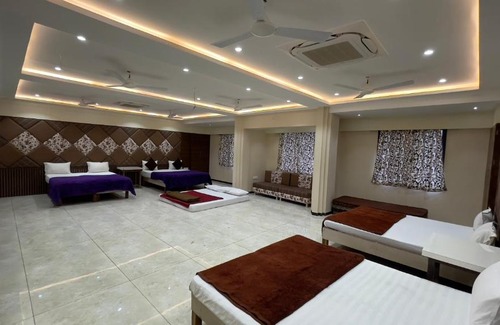 Ujjain Hotel | Hotel Ram