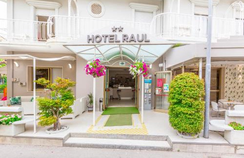 Fogliano Marina Hotel | Hotel Raul