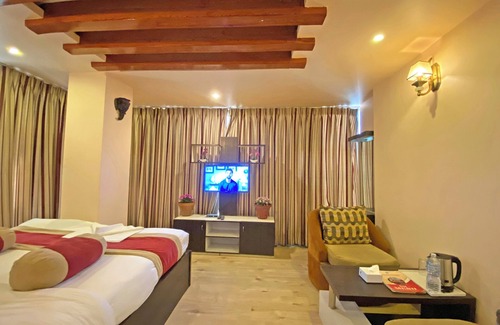 Sinamangal Complejo | Hotel Readers Inn Pvt.Ltd