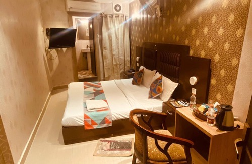 Mahipalpur Extension Casa | Hotel Red Blu