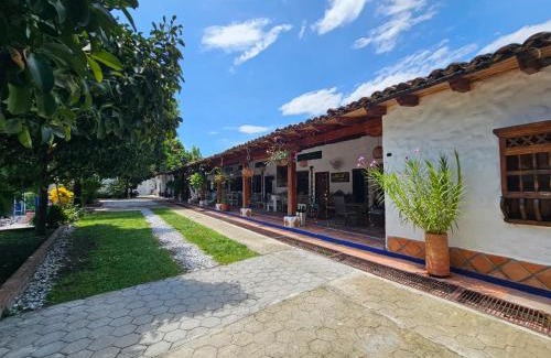 San Sebastian de Mariquita Hotel | Hotel Refugio Bike