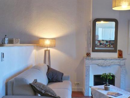 Antibes Old Town Hotel | Hotel Relais Du Postillon