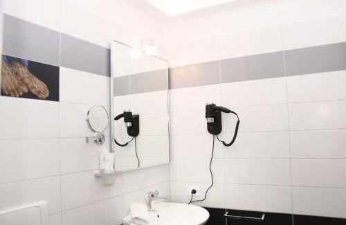 Tirana Hotel | Hotel Relax