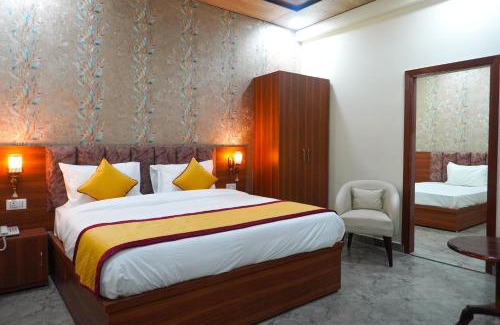Noida Hotel | Hotel Relax Suites FNG Expresway 63 Noida