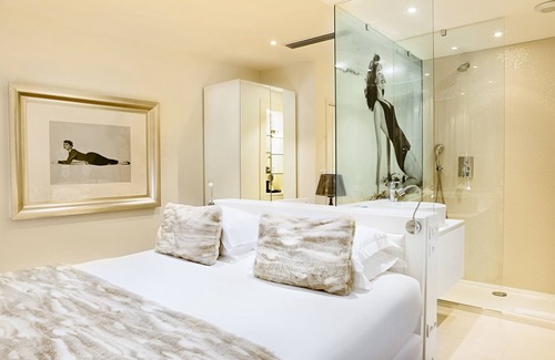 Cannes City Centre Hotel | Hotel Renoir