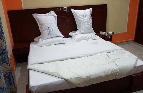 Yaounde Hotel | Hotel Residence Madadjeu