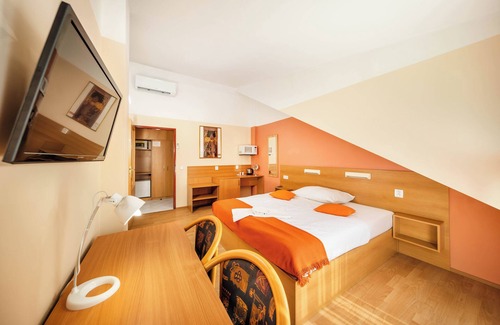Zizkov Hotel | Hotel Residence Tabor