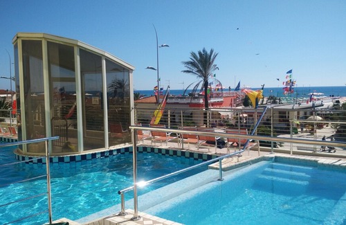 Lido di Camaiore Hotel | Hotel Residence Villa Jolanda